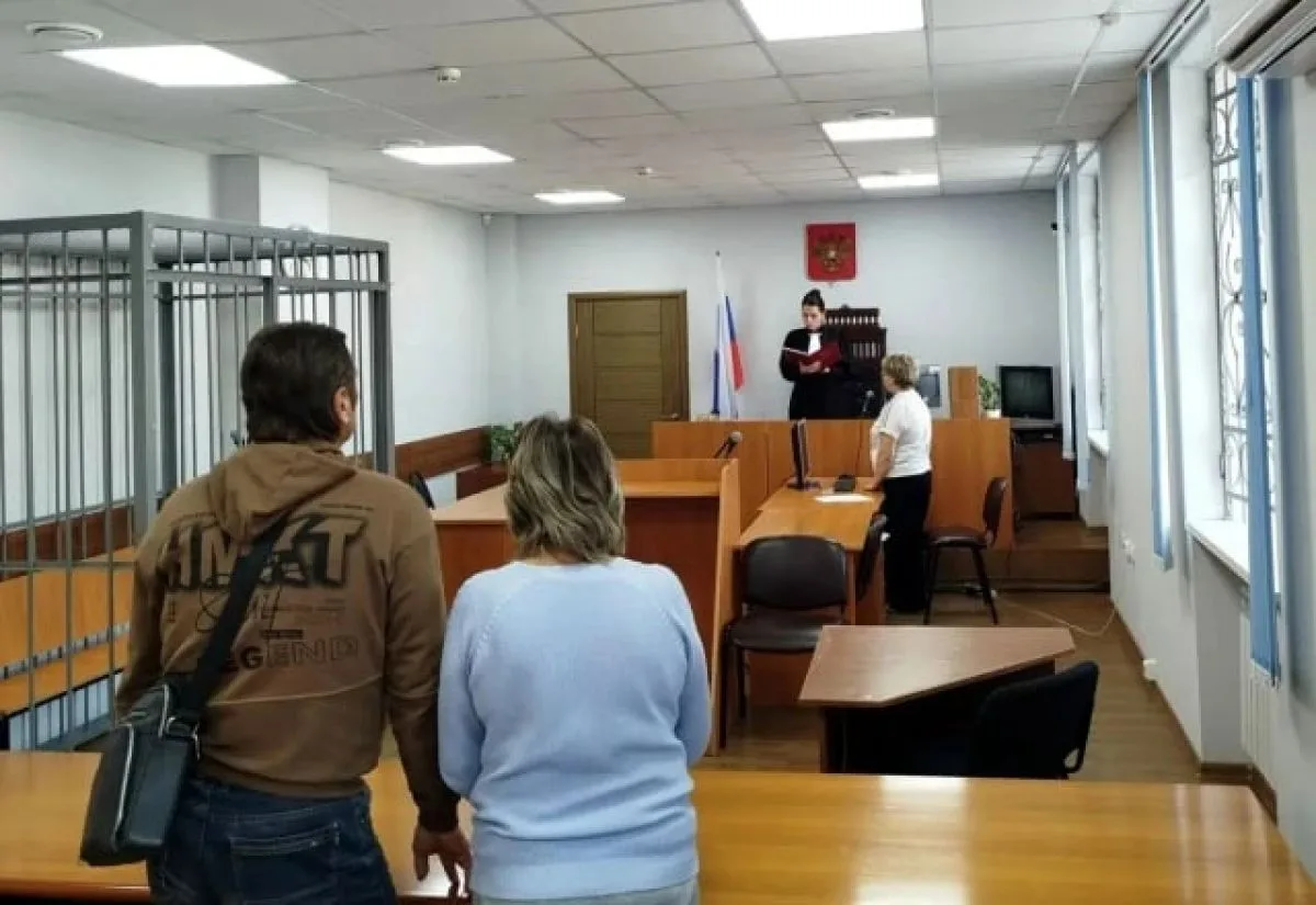 Супруги из Иванова обокрали магазин 12 раз с помощью кассы самообслуживания