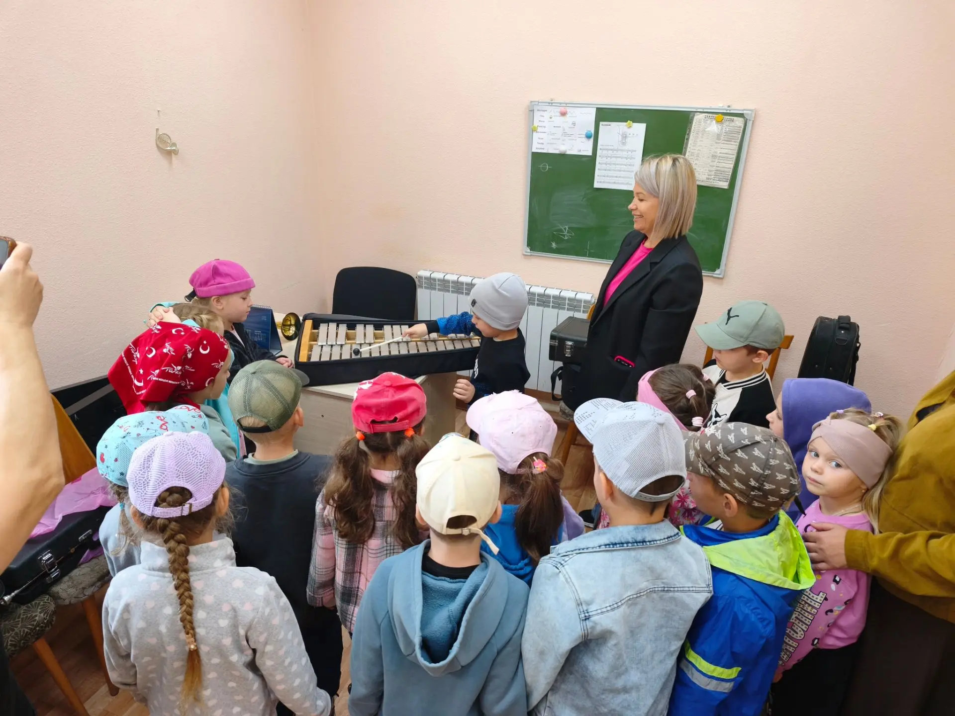 🏫 Добро пожаловать в мир музыки!