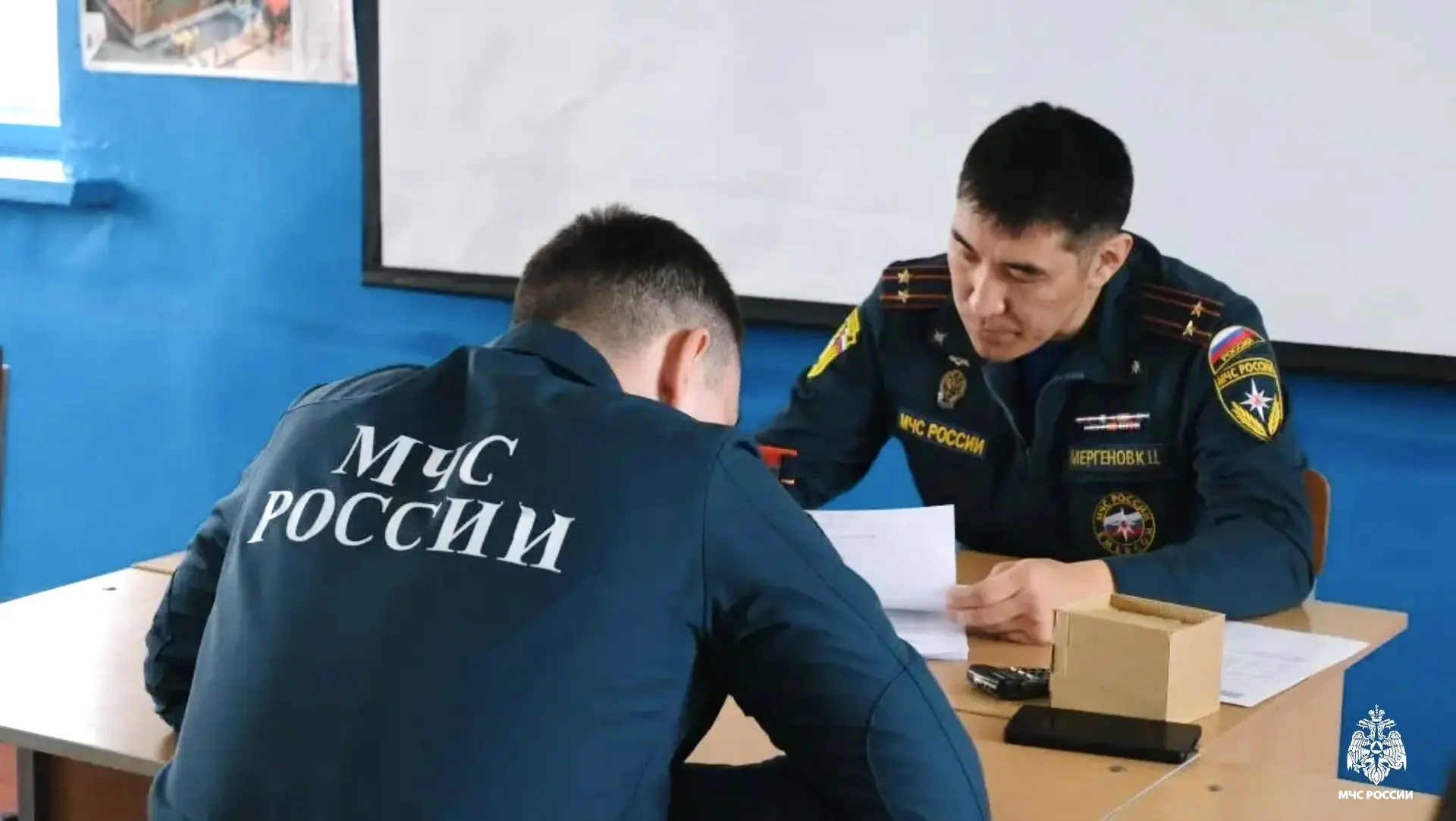 🚒 Калмыцкие огнеборцы сдали зачеты на допуск к работе в СИЗОД  ✅ Организация работы газодымозащитной