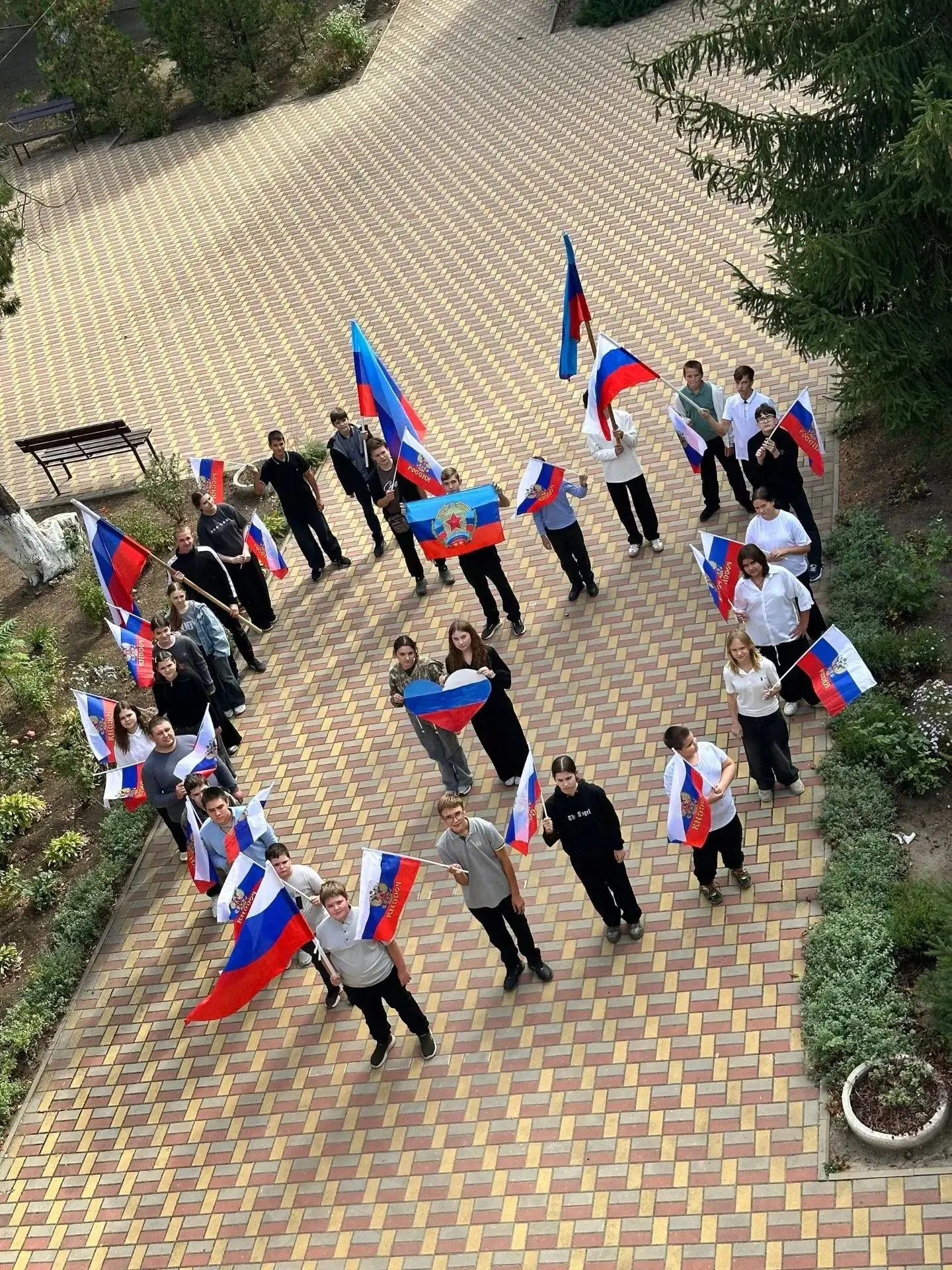 30 сентября — День воссоединения Донецкой и Луганской Народных Республик, Запорожской и...