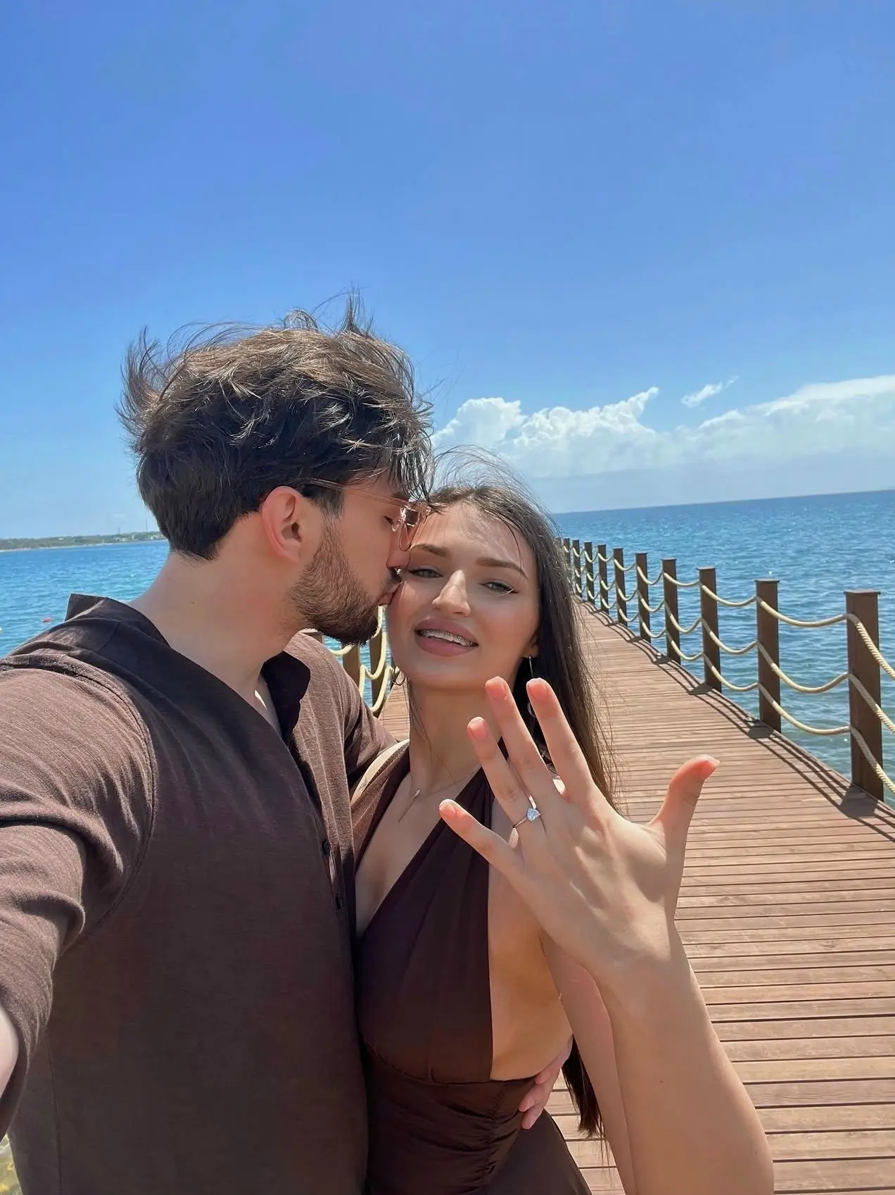 💍🛩 Помолвка на бизнес-лайнере: ивановец сделал предложение в небе!    Трофим Кауфманн из Иванова выб