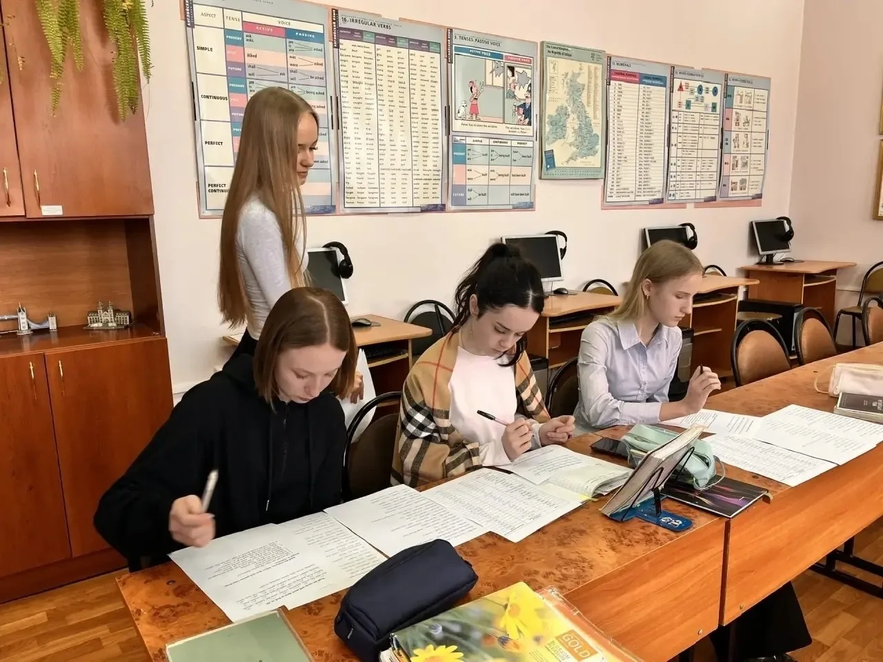 🔬📚 День российской науки в нашей школе 🌟  День российской науки, установленный Указом Президента РФ 