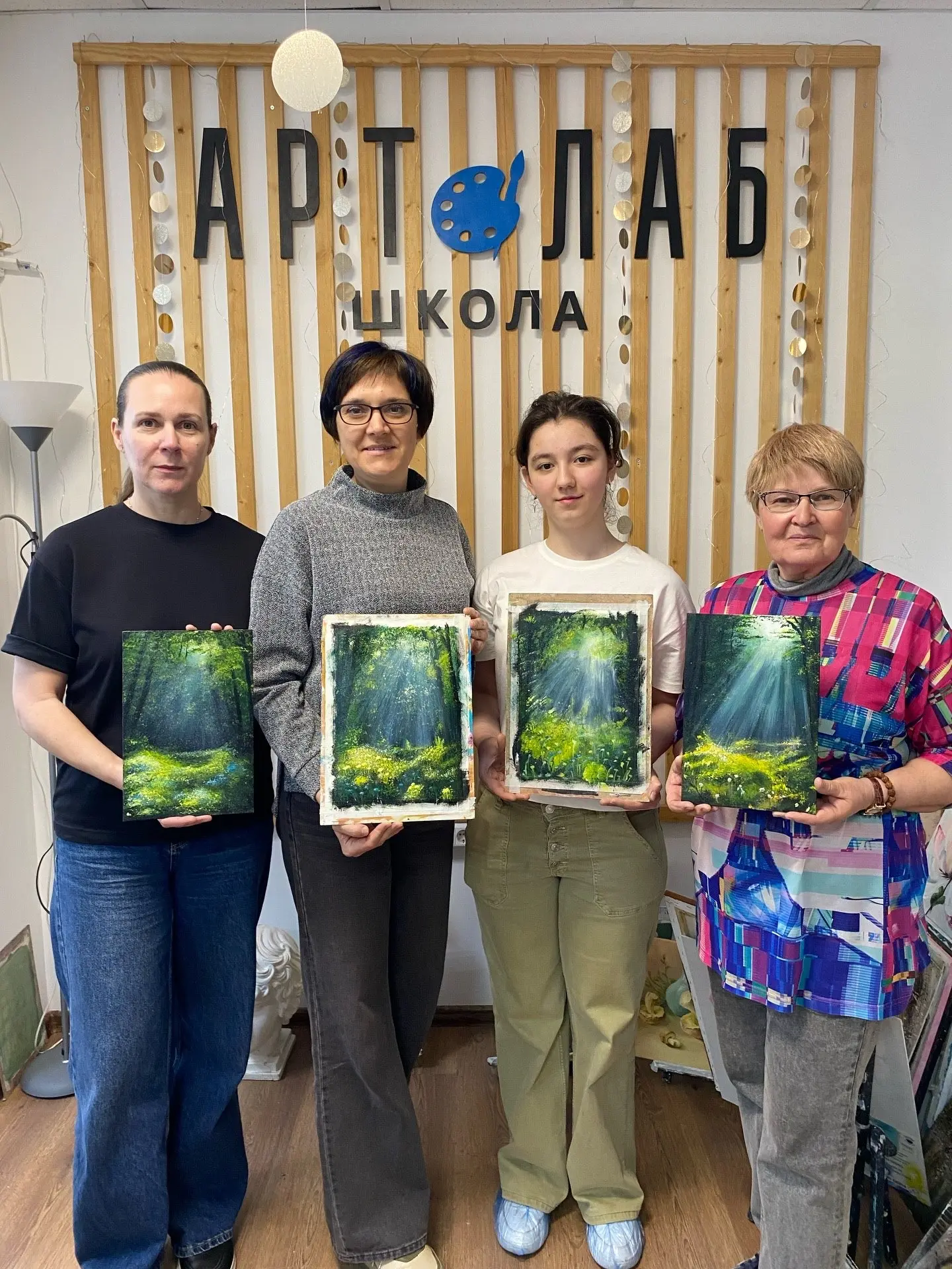 В сентябре в АРТЛАБ стартует взрослый курс «Начинающий художник»🎨