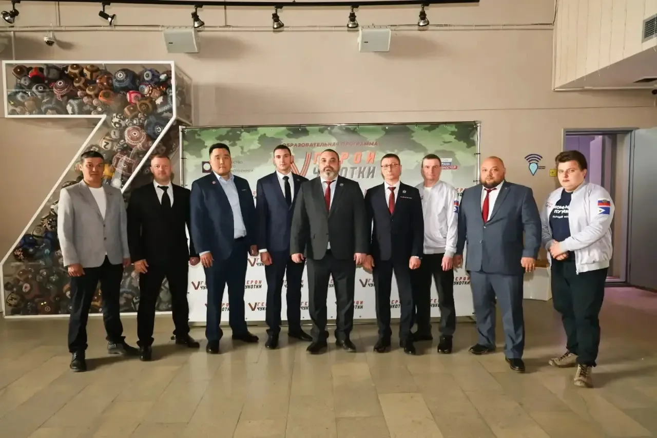 🚀 От стажера до госслужащего: Кирилл Никулин защитил проект по программе «Герои Чукотки»