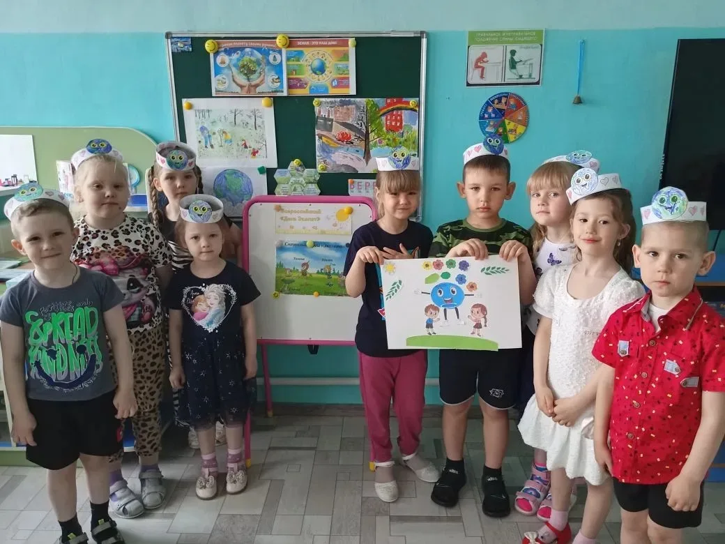В старшей группе детского сада прошли тематические дни посвященные экологическим праздн...