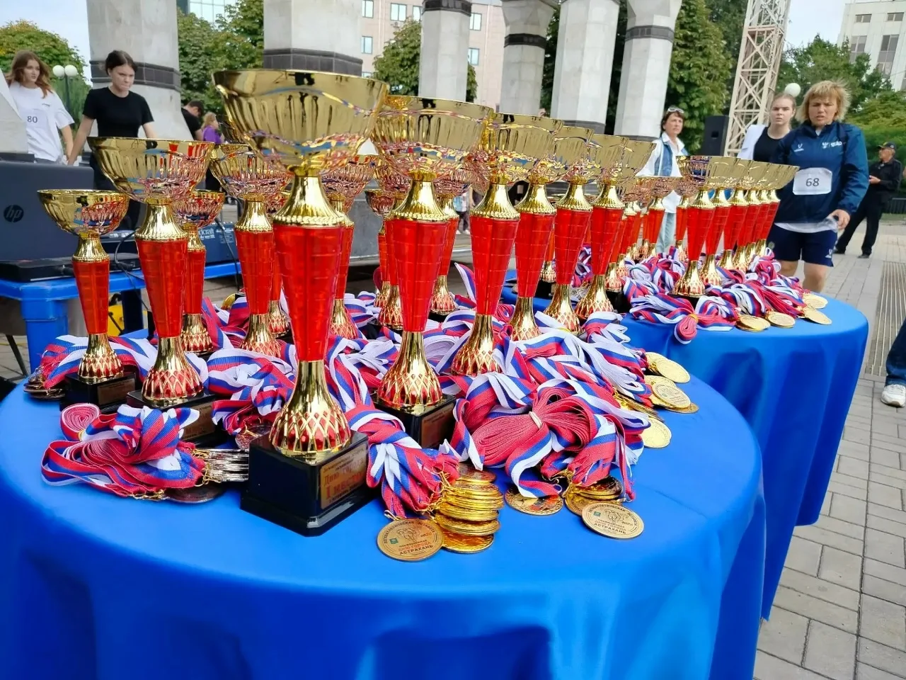 🏃🏃‍♀️Городская легкоатлетическая эстафета, посвящённая Дню города Астрахани, состояла...