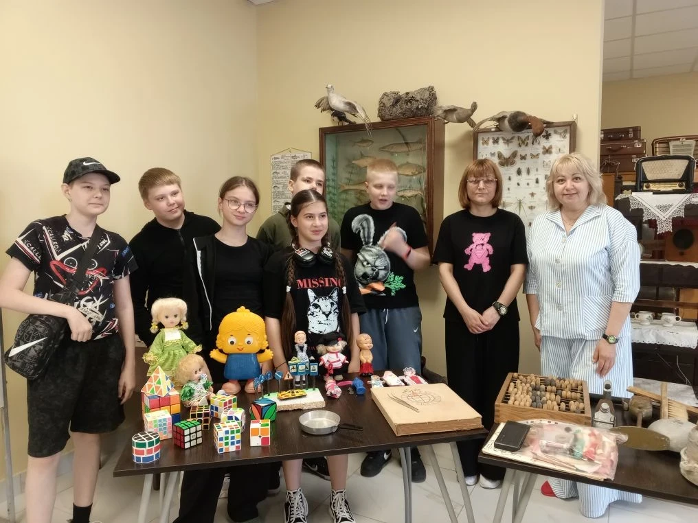 😃🧶🧳🎒💼👓Музейный урок «Тайна старого портфеля»
