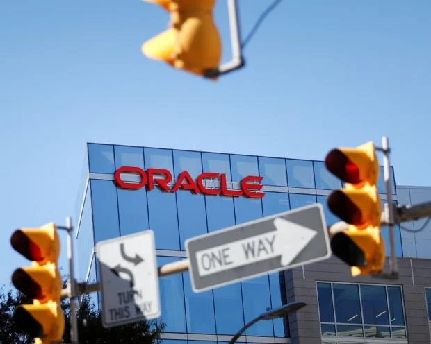✍️ Oracle массово сокращает сотрудников и делает ставку на ИИ