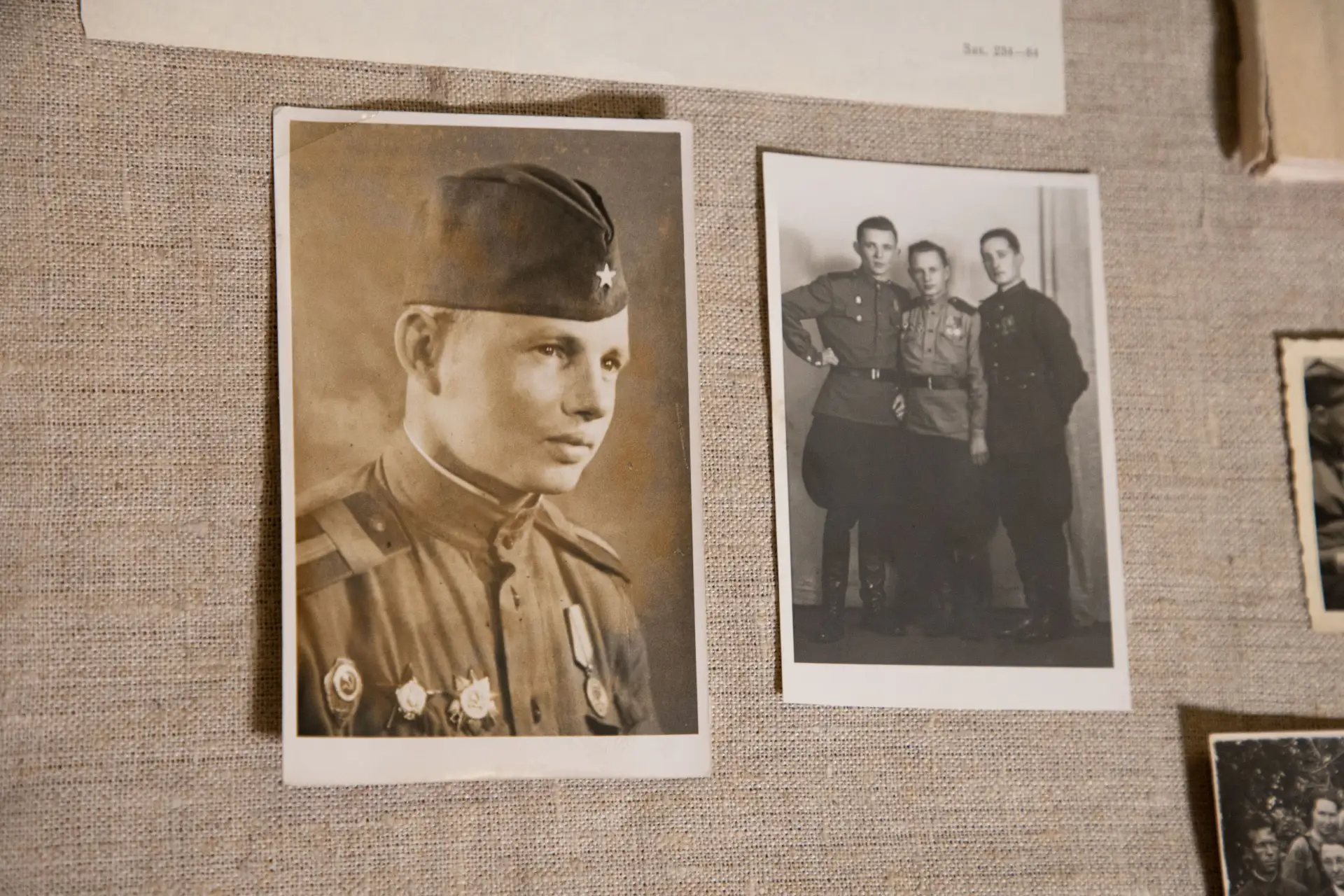 В дар Музею Победы передали документы, фронтовой дневник и фотографии радиста Великой Отечественной,