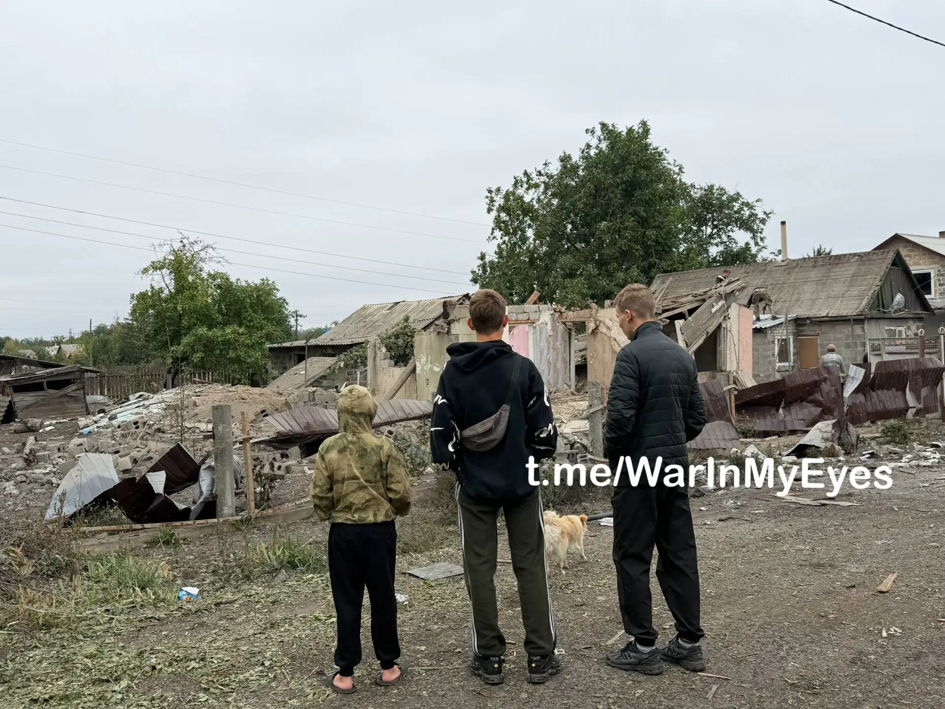 ❗Последствия прилета ударных БПЛА по частным жилым домам на окраине Харцызска сегодня н...