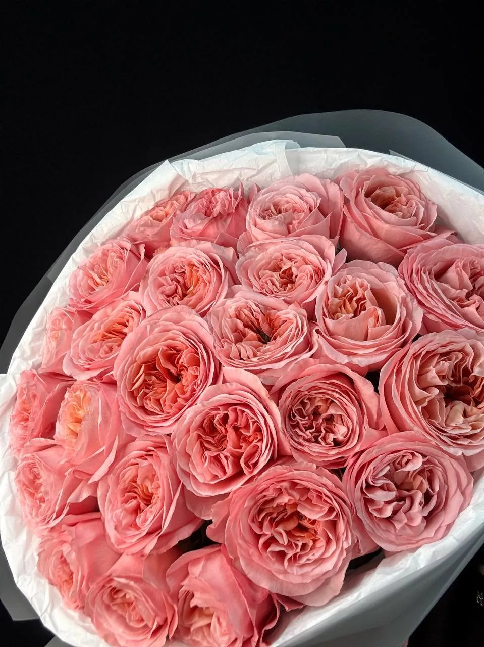Хит продаж — пионовидная роза Пинк Экспрешн 💗

Нежная, объёмная и очень эффектная роза, которая кра