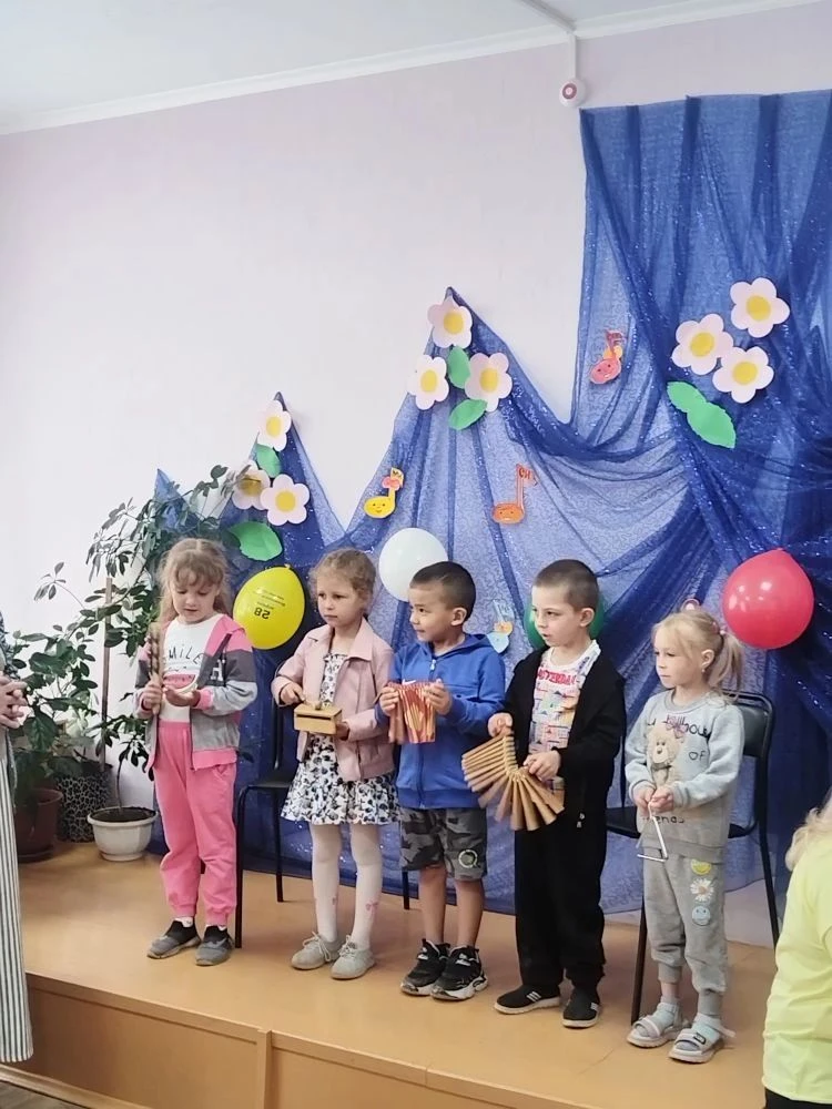 12 августа прошёл день открытых дверей в детской школе искусств. Ребята из детского сад...