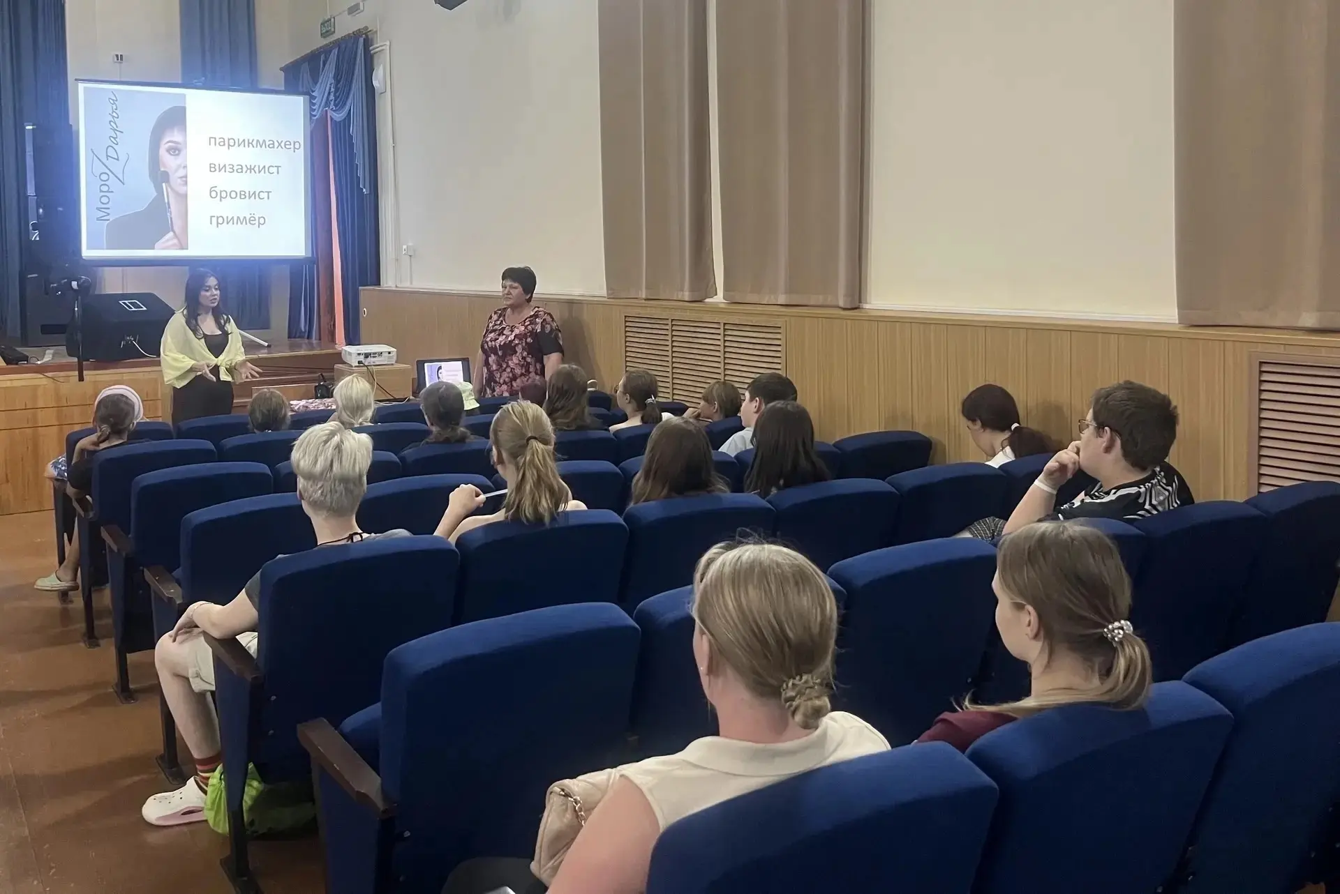 В рамках спецпроекта "Назад в будущее" в нашей школе  прошла особенная встреча, которая, уверены, ос