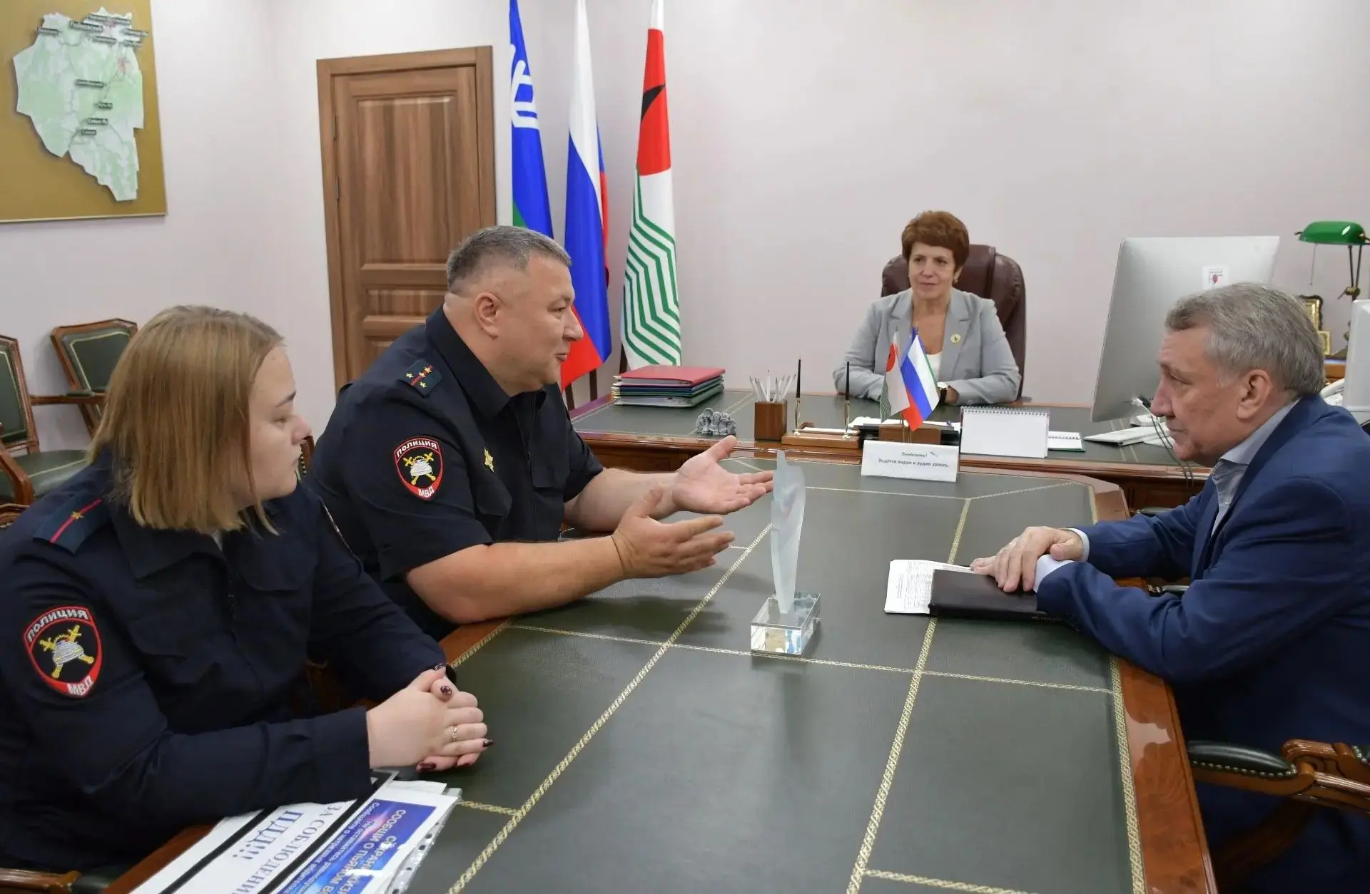 Председатель Думы района Татьяна Котова приняла участие в рабочей встрече с начальником...