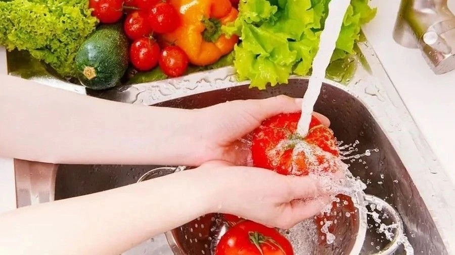 Как летом избежать кишечных инфекций?