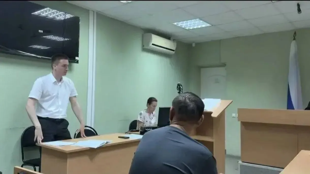⚡️В Удмуртии осудили ревнивца, который избил и связал скотчем свою жену.

В мае этого года, во время