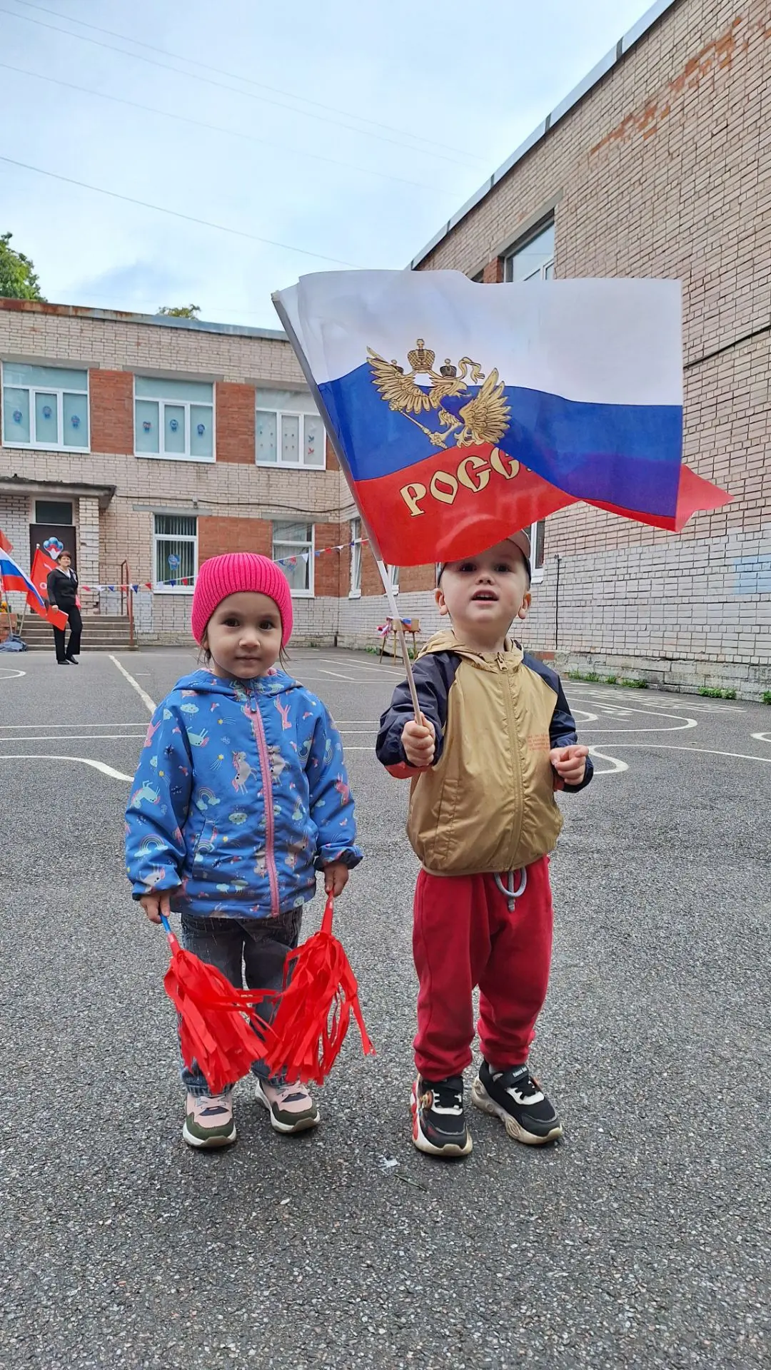 Огромное спасибо Ирине Аркадьевне за чудесный праздник!!! Малыши с удовольствием поддер...
