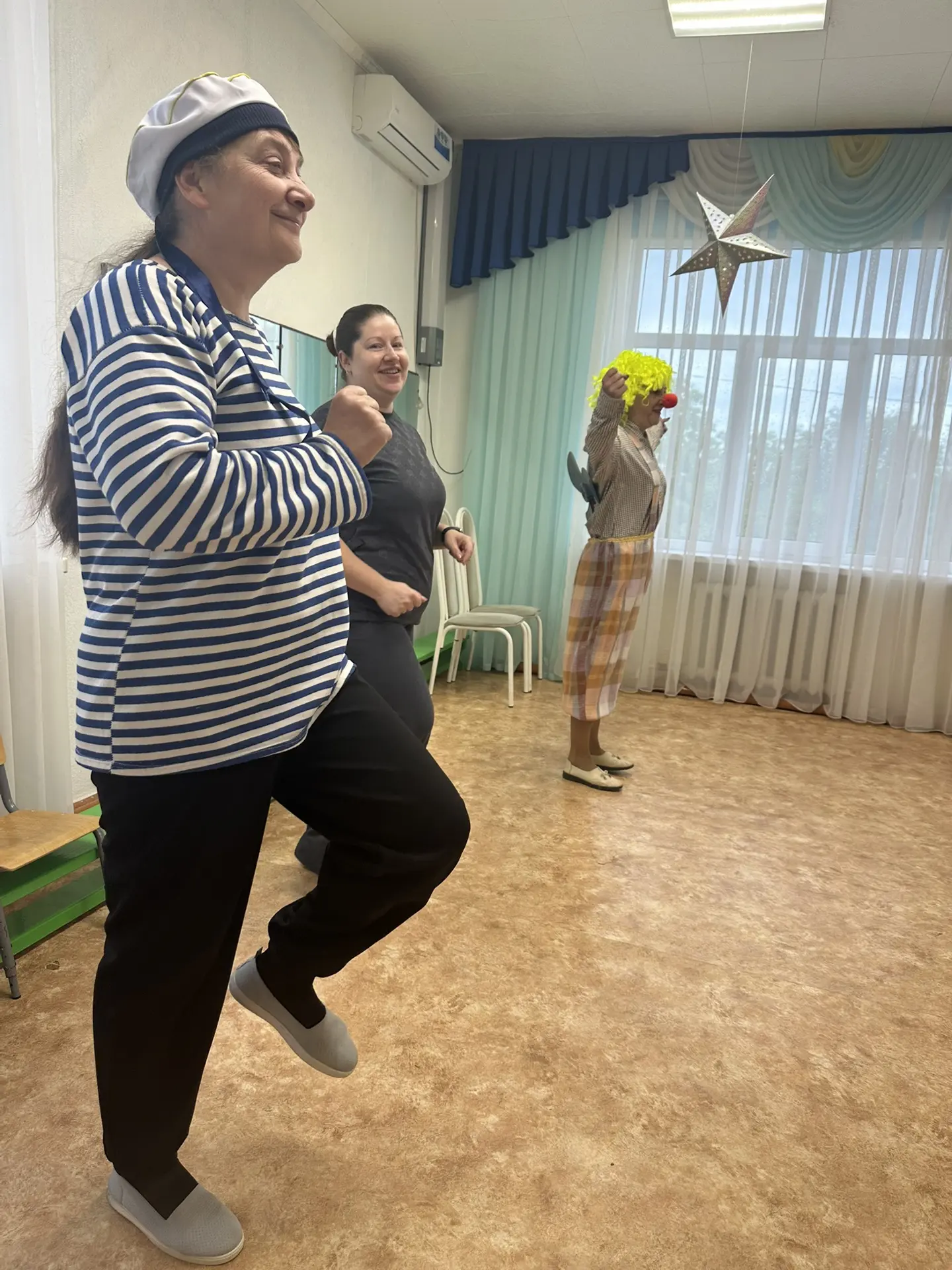🤩🤩🤩Первый день лета встречаем веселой зарядкой 🤩🤩🤩