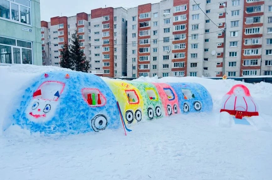 В Чебоксарах подвели итоги городского конкурса-фестиваля снежных построек «Зимняя фантазия»!   В это