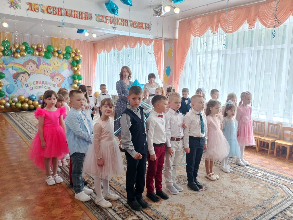 🎈🎈🎉Сегодня в нашем детском саду прошел выпускной. Мы провожали в большое плавание на...