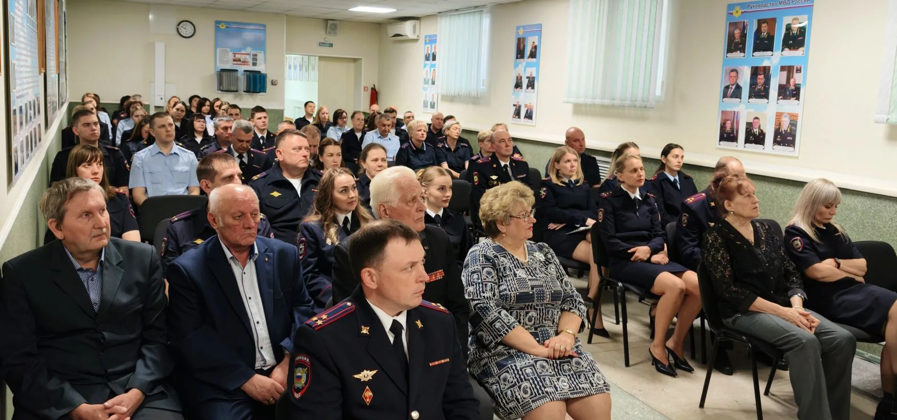 📌В УМВД России по городу Барнаулу прошли праздничные мероприятия, посвящённые дню образования управл