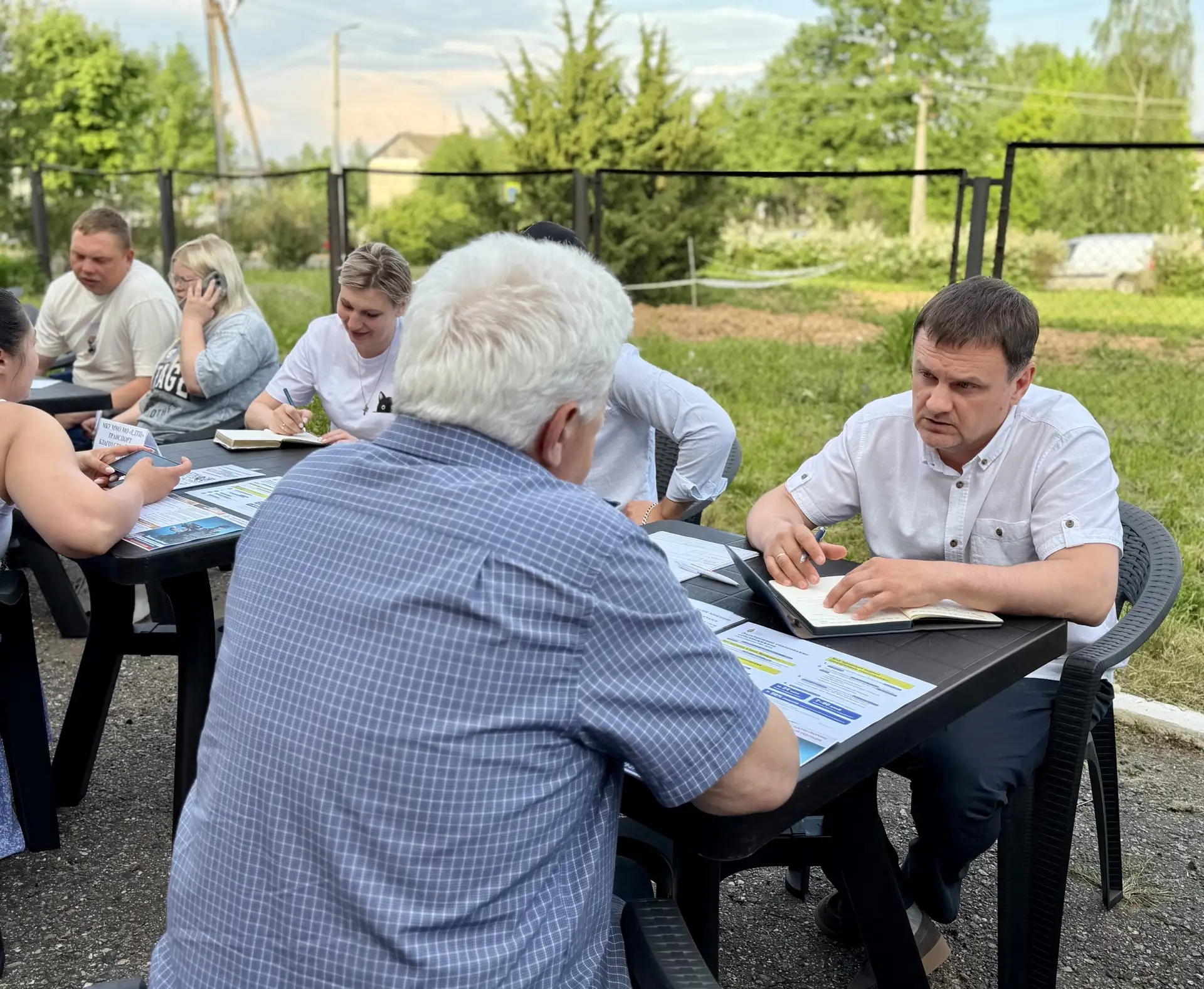 В школе деревни Павлищево состоялся выездной прием граждан Можайского округа  На территории общеобра