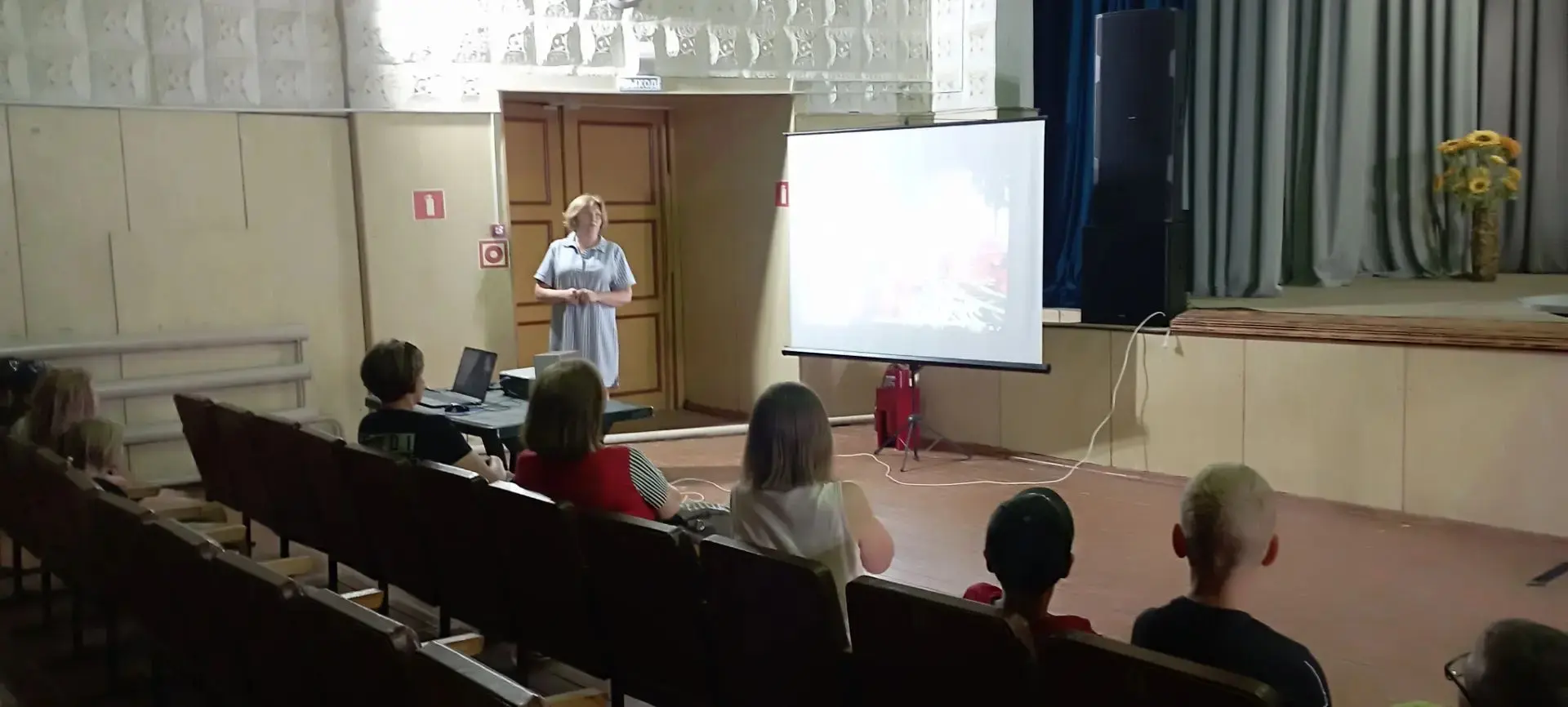 22 июня в культурно-досуговом центре Глебовского с/п состоялся кинопоказ детских патриотических филь