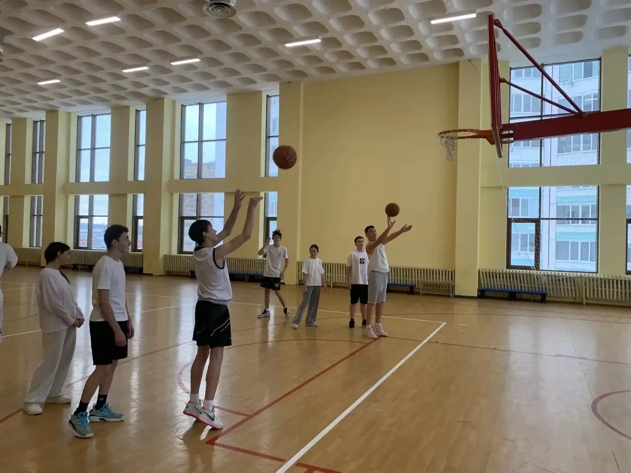 ⛹️ Отличные каникулы — это не только отдых, но и энергия, движение и любимое дело! Наши ребята доказ