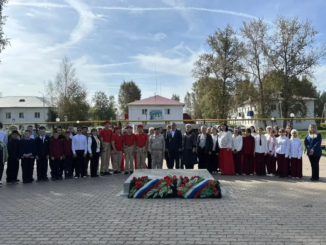 В Парке Победы села Краснохолмский состоялось памятное мероприятие, посвященное Дню сол...