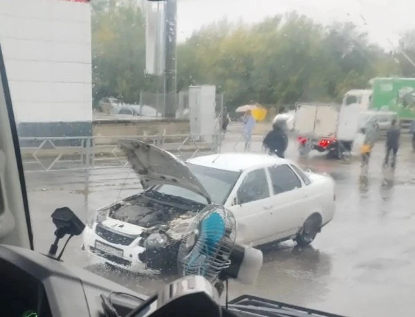 Утро в Сызрани началось не с кофе: ДТП на Красноуральской