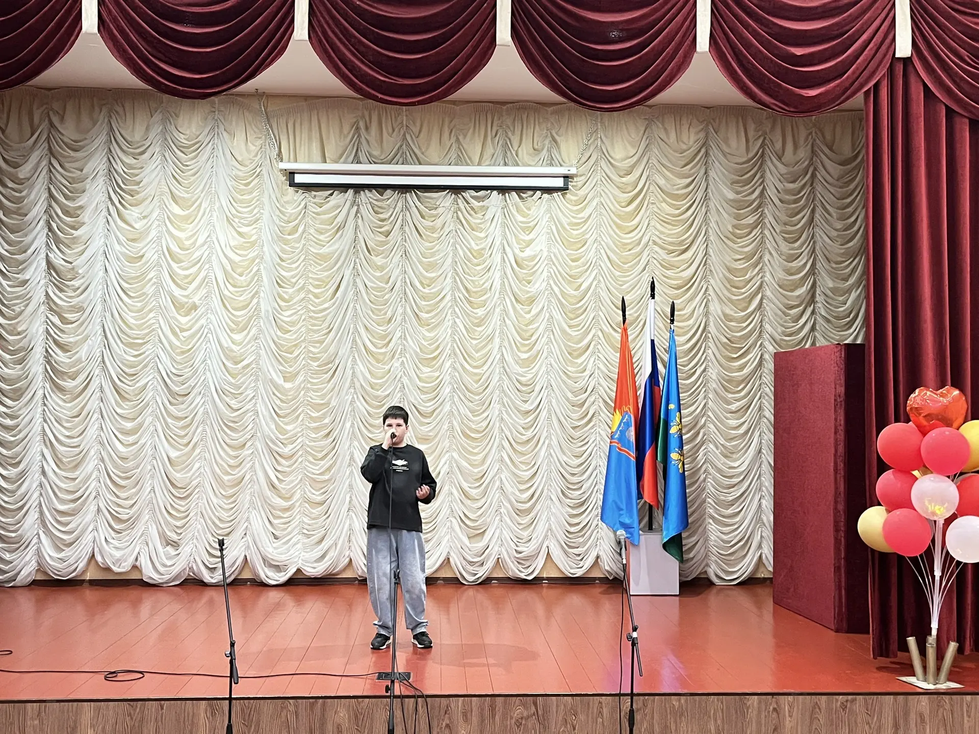 🌟Сегодня состоялось торжественное открытие пришкольного лагеря «Кристалл»!🌟  Эта смена — особенная, 