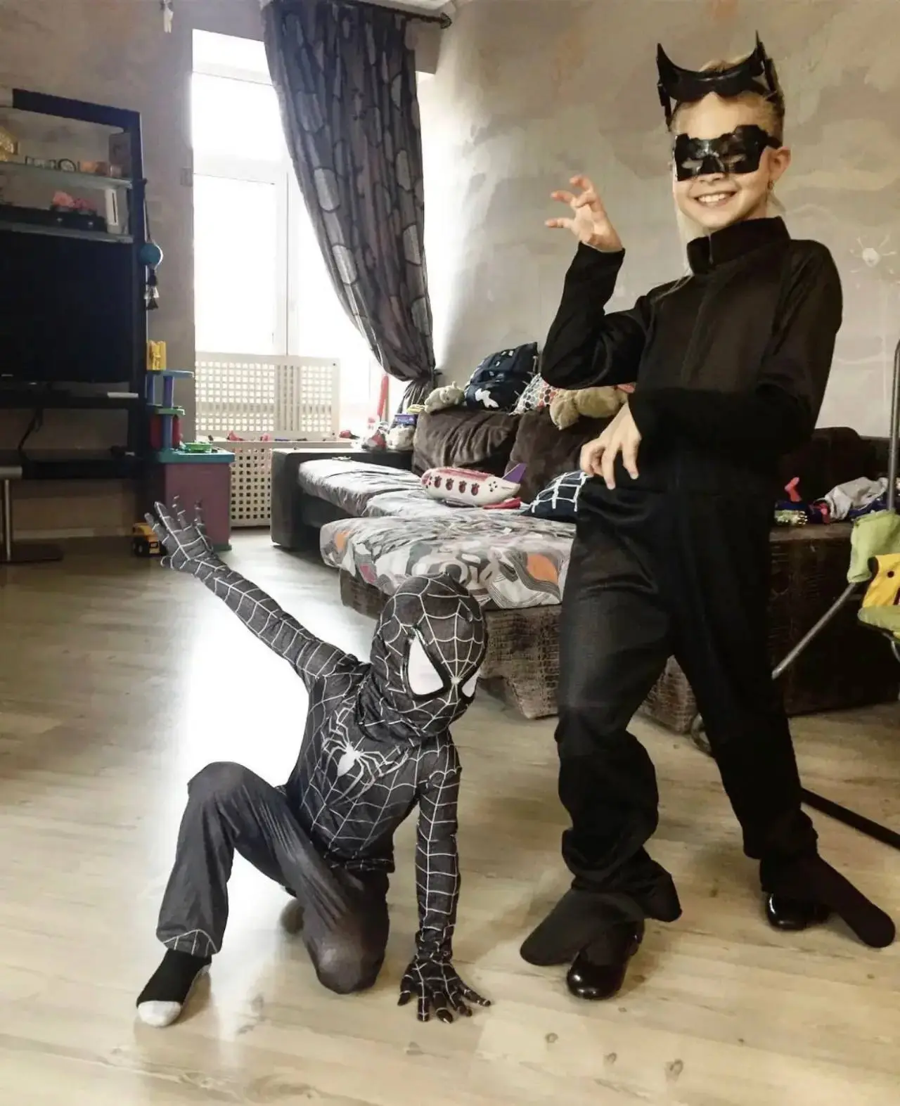 смотрите что нашла.. 🐈‍⬛🕷️