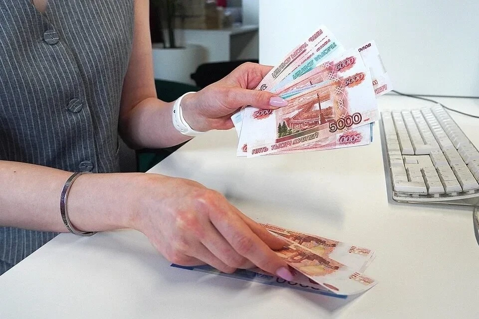 Средняя зарплата в Саратовской области достигла 71,4 тысячи рублей

По данным Росстата, обновлённым 