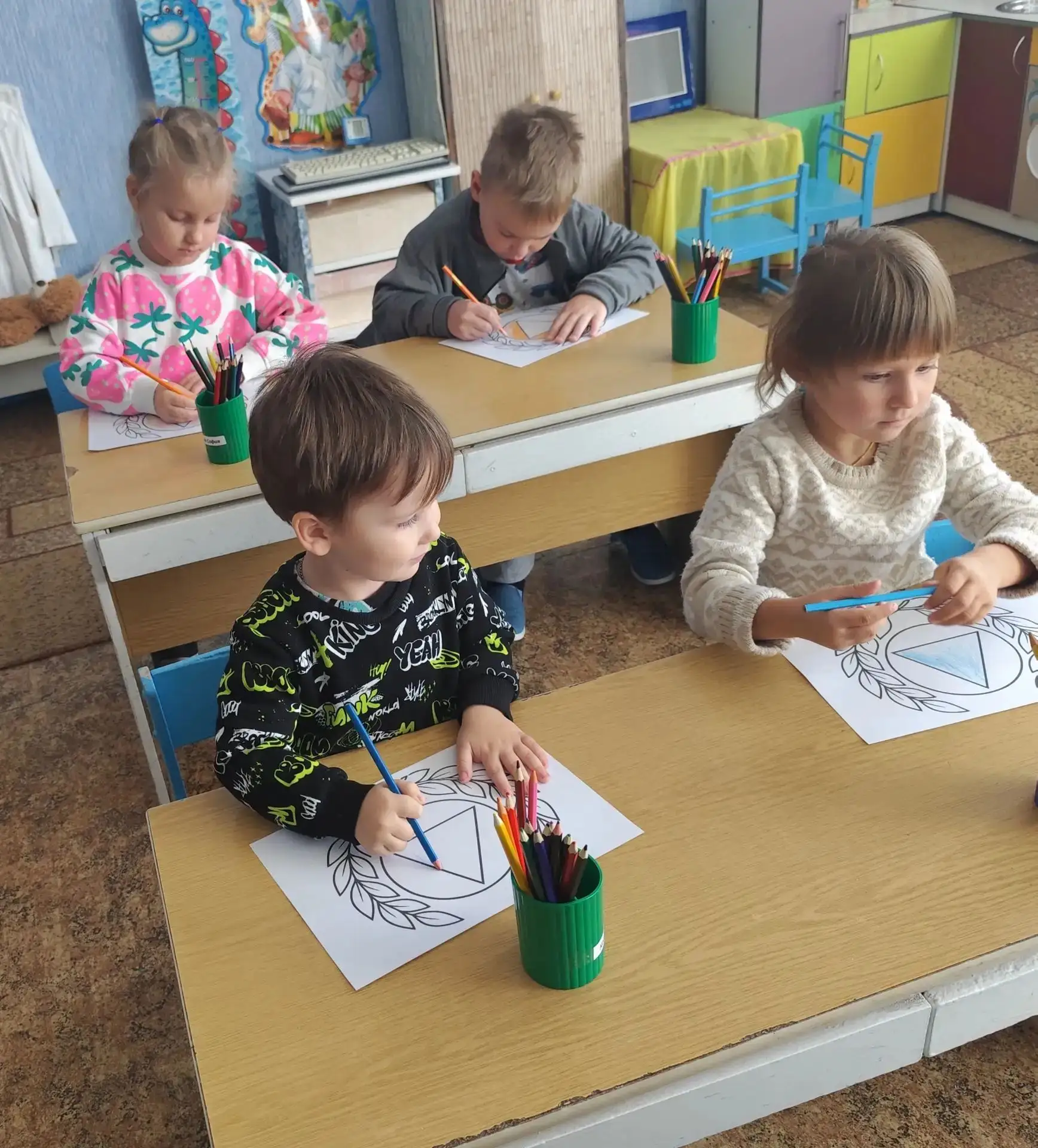 «Юные знатоки безопасности в группе «Почемучки»