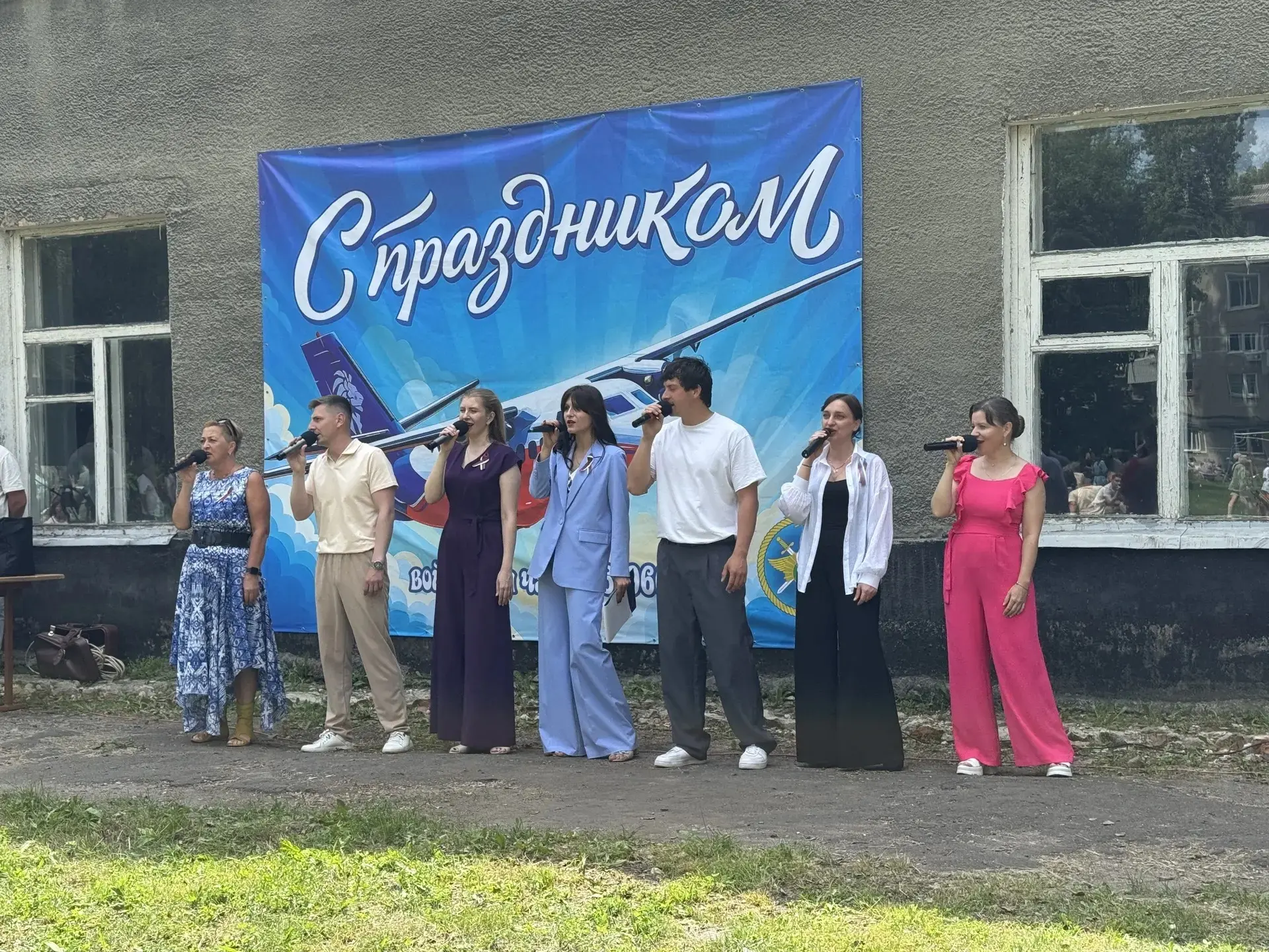 12 июня, в День России, в войсковой части состоялся праздничный концерт, приуроченный к главному гос