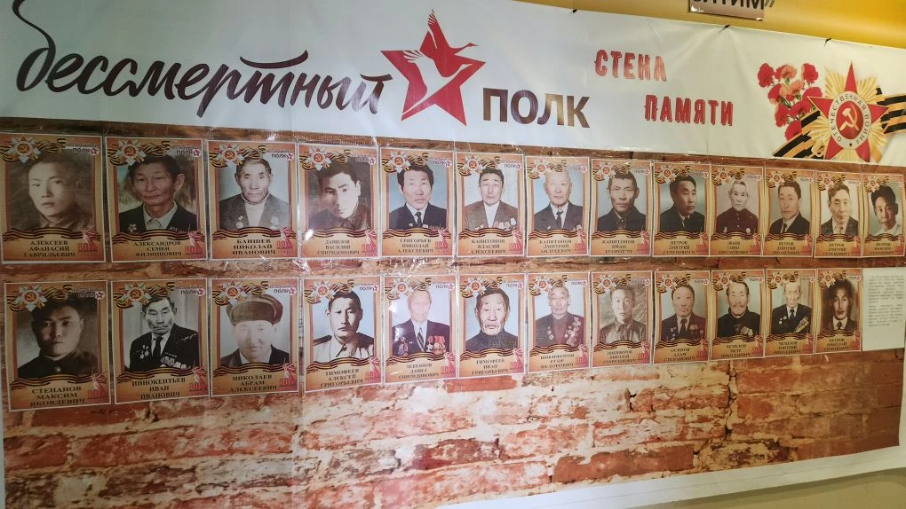 🎖 ПРИКОСНУТЬСЯ К ПОДВИГУ: В МАГАНИНСКОЙ ШКОЛЕ ПРОШЛА ВЫСТАВКА КО ДНЮ ПОБЕДЫ