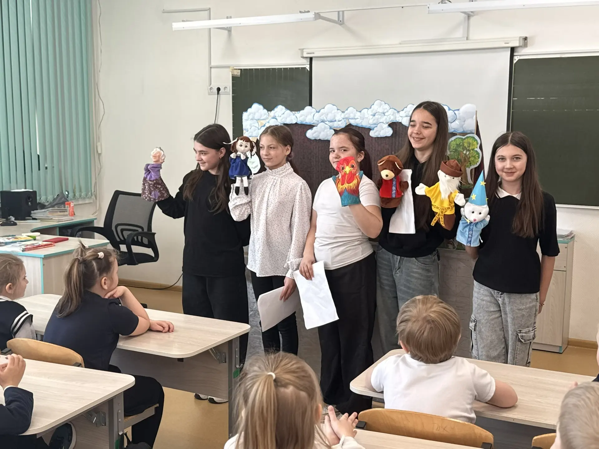 🎪 Сказка, которая учит добру!  В Год единства народов России особенно важно говорить о культуре и тр