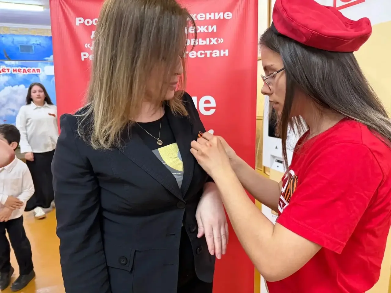 Учащиеся Новолакского района приняли участие во Всероссийской акции «Георгиевская ленточка»  В предд