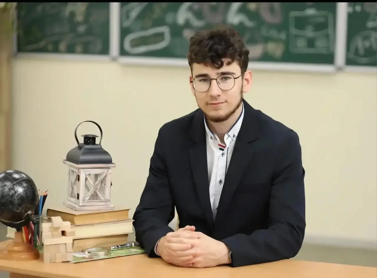 Поздравляем наших учеников с успешной сдачей ЕГЭ и высокими результатами!📚

📌Математика:
Купряхин 