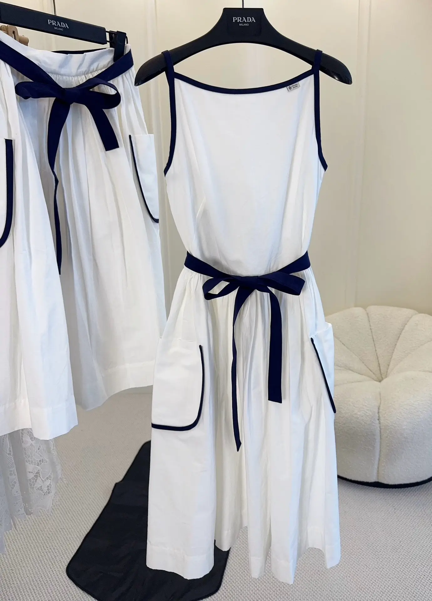 Платье Prada (original quality)
#Prada 
Полный комплект бутика 🩵