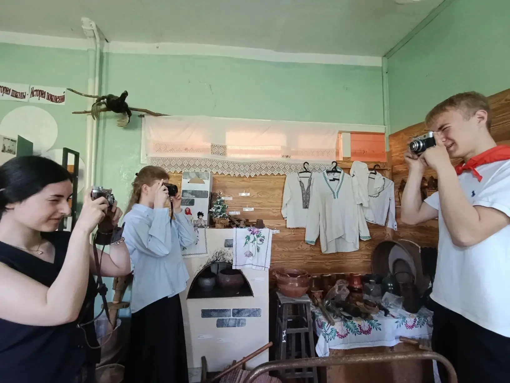 🎨 Международный день музея в нашей школе! 🎨🌍  18 мая мы отметили Международный день музея, и в нашей