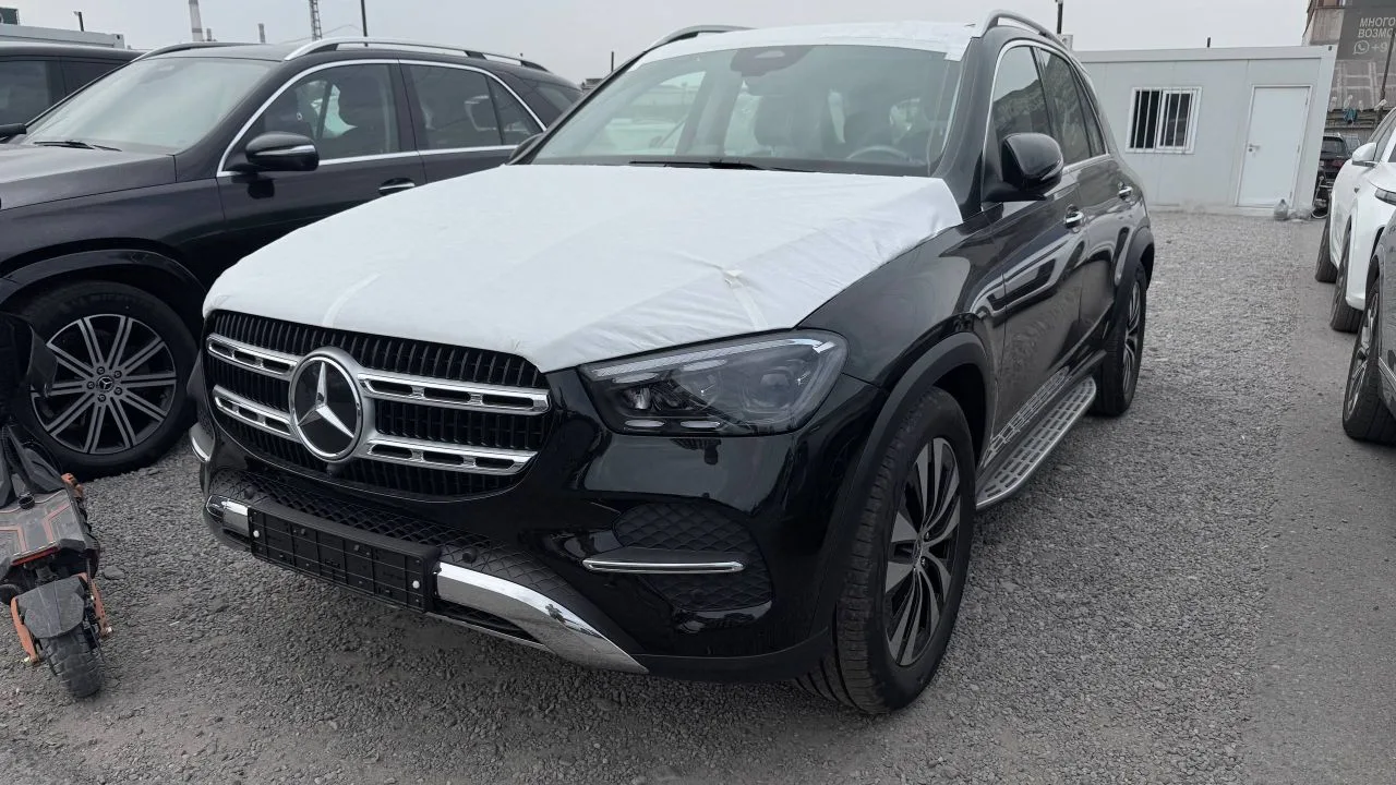 Mercedes GLE 300d

2026 
2,0 дизель 
из Кореи сборка Германия 

10 690 000