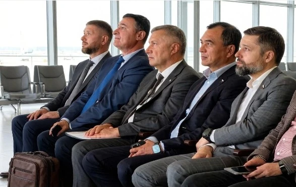 Друзья! Встречать меня в аэропорту не надо. Не переживайте.