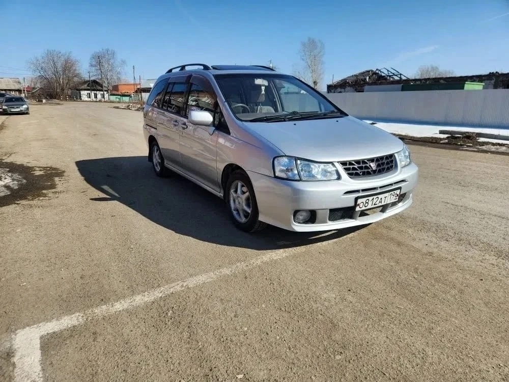 Nissan Liberty 2.0 CVT(140л.с) 1999