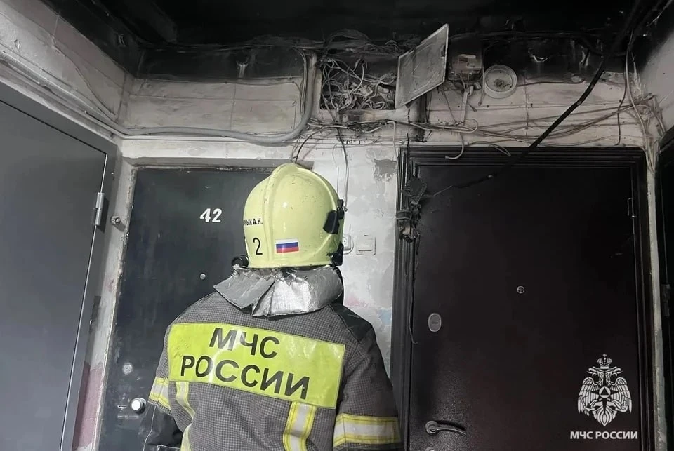 🔥 В доме №11А на улице Дружбы загорелся электрошкаф