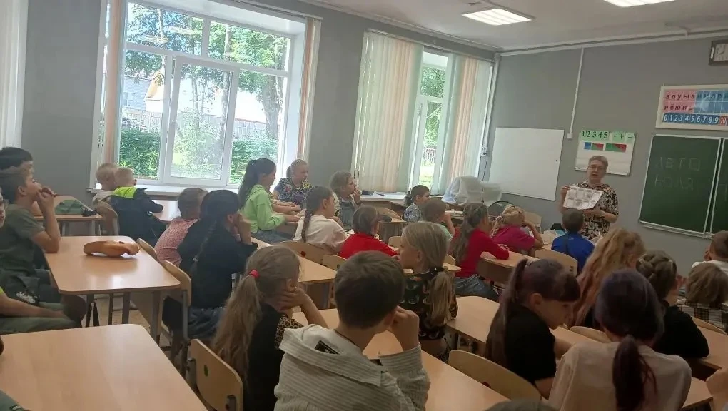 Сегодня, 26 июня, последний день работы нашего школьного лагеря. 
📌Утро началось, как обычно, с зар