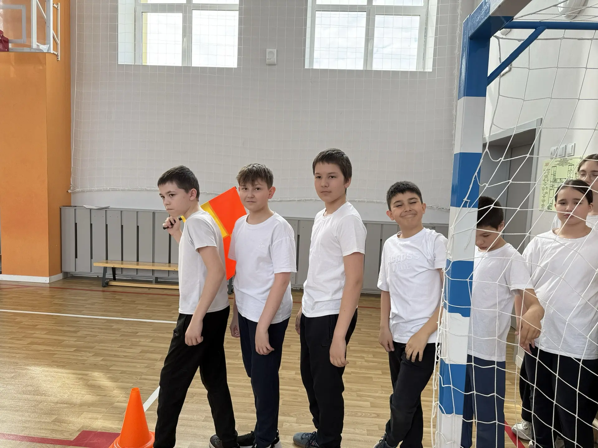 🎉 Ура! Сегодня, 7 апреля, вся страна отмечает День здоровья! 🥳  А в 6️⃣ «Б» классе этот праздник про