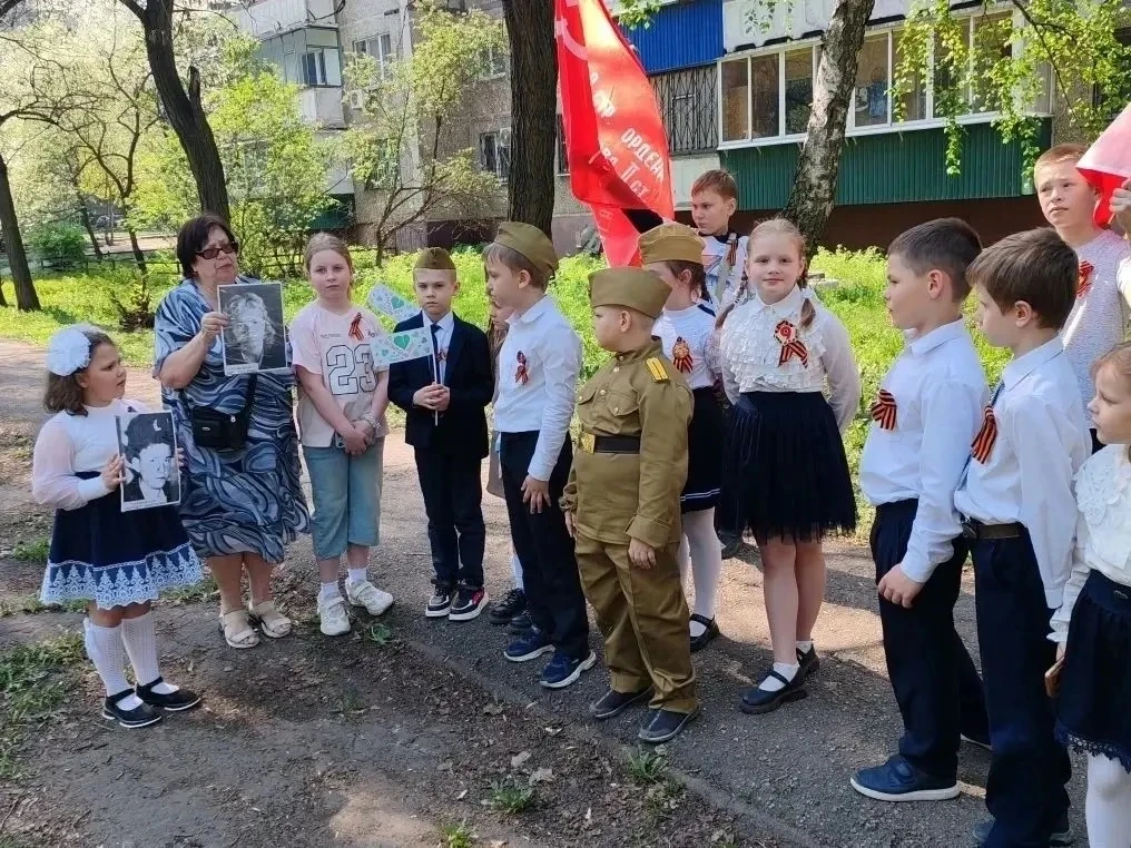 Ученики из школ № 63 и 66 приняли участие в патриотической акции «Мы помним! Мы гордимс...