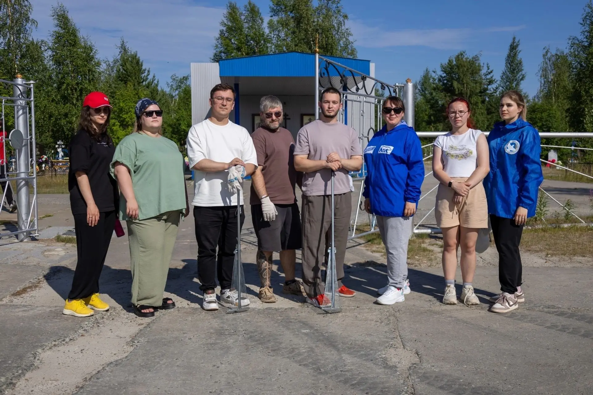В рамках регионального проекта «С заботой о ветеране» активисты, волонтеры и сотрудники организаций 