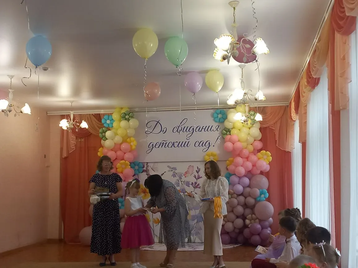 🎈Цветочный бал как кульминация выпускного в детском саду🎈
